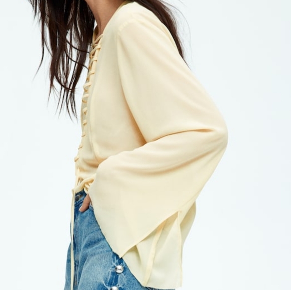 H&M S/S 2025 Edition Lacing-detail Front Chiffon Blouse M Pale Yellow - Picture 3 of 10